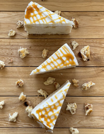 Cinnamon Roll Cheesecake Slices with crumbles